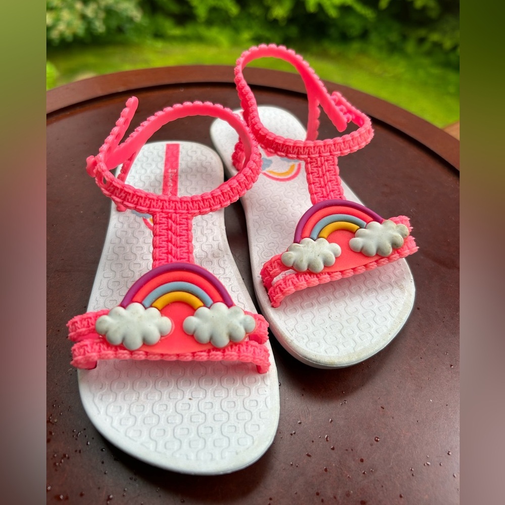 Rainbow Rubber Sandals | Toddler Girl Size 8 | Waterproof Shoes 🌈